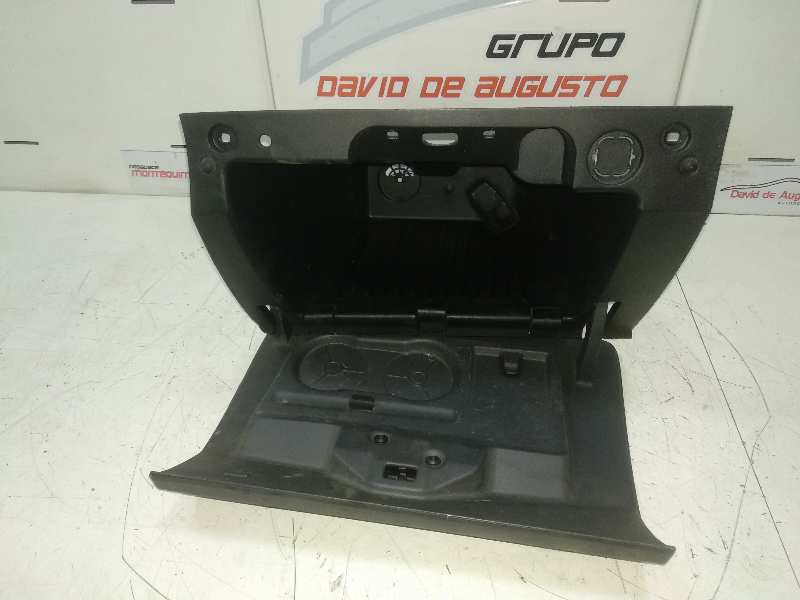 GUANTERA FORD FOCUS BERLINA (CAP) Ambiente (D)