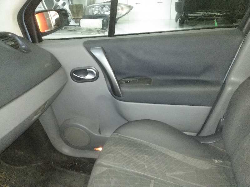 RENAULT SCENIC II Grand Dynamique   |   10.06 - 12.08 foto 9