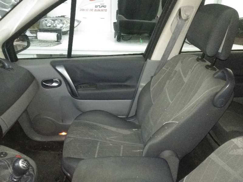 RENAULT SCENIC II Grand Dynamique   |   10.06 - 12.08 foto 10