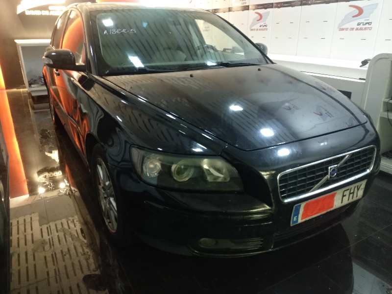 VOLVO S40 BERLINA (2003-2012) 2.0 D Momentum foto 3