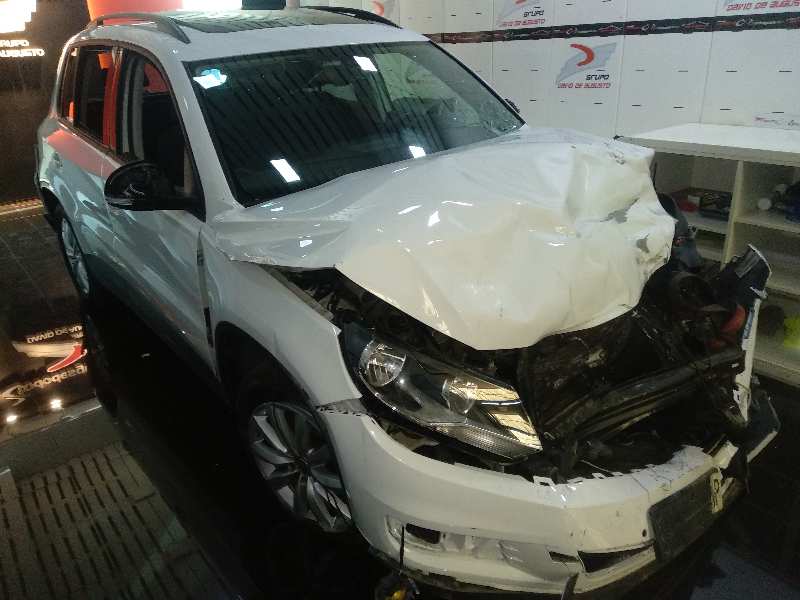 VOLKSWAGEN TIGUAN (5N2) R-Line BlueMotion   |   01.15 - 12.16