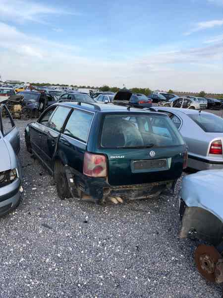 VOLKSWAGEN PASSAT BERLINA (3B3) Advance Motor 1,9 Ltr. - 96 kW TDI foto 5