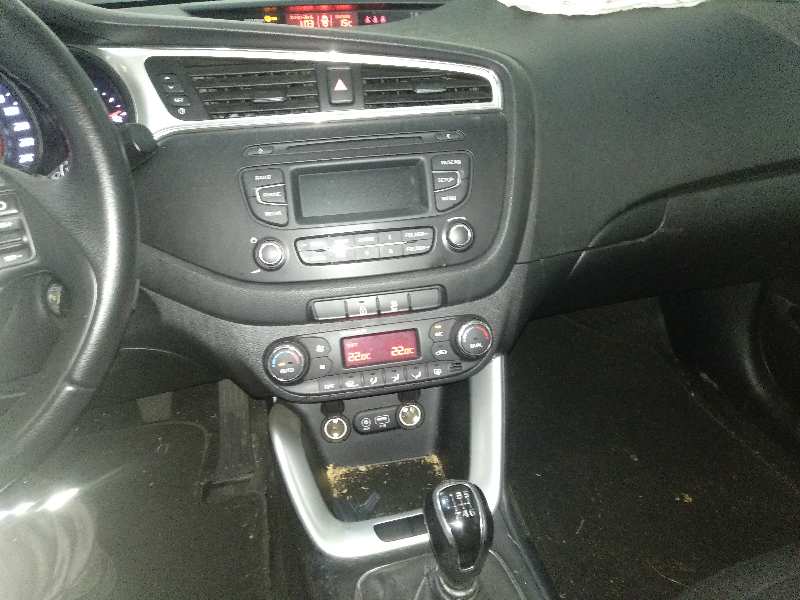 KIA CEE D Drive   |   08.15 - 12.18
