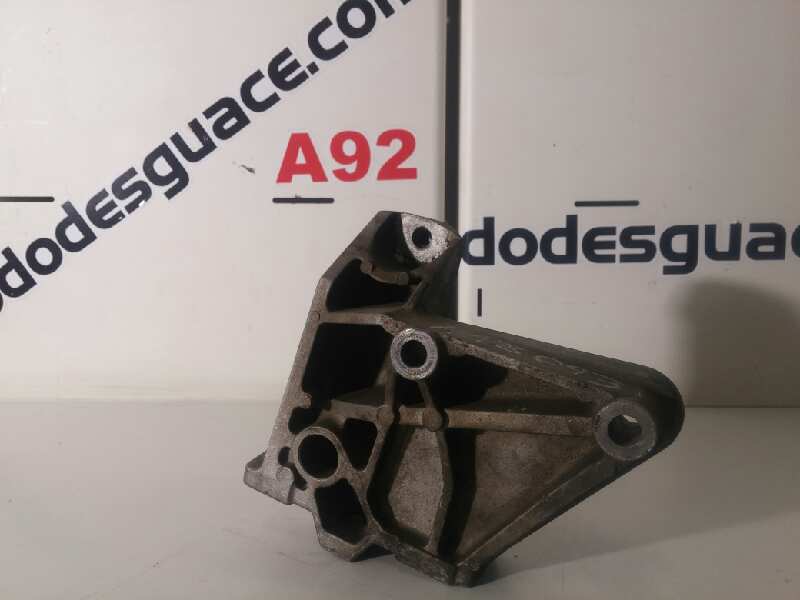 SOPORTE SEAT TOLEDO (1M2) Select
