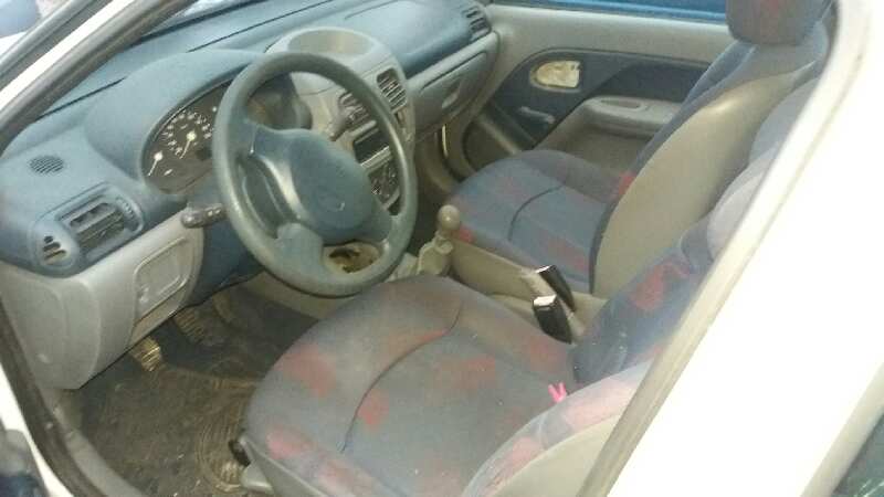 RENAULT CLIO II FASE I (B/CBO) *