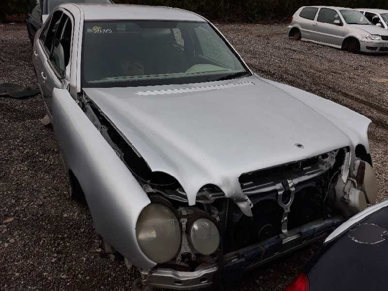 MERCEDES-BENZ CLASE E (W210) BERLINA 320 (210.055) Motor 3,2 Ltr. - 162 kW 24V CAT