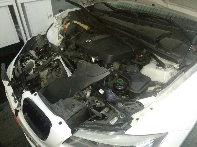 BMW SERIE 3 BERLINA (E90) 320d   |   03.10 - 12.11 foto 6