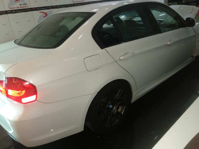 BMW SERIE 3 BERLINA (E90) 320d   |   03.10 - 12.11