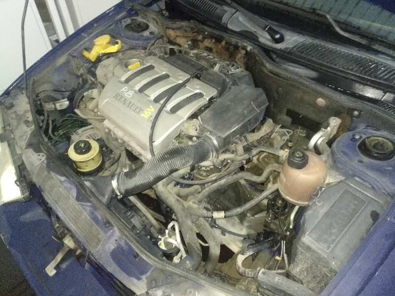 RENAULT MEGANE I FASE 2 BERLINA (BA0) 1.4 16V Authentique Motor 1,4 Ltr. - 70 kW CAT