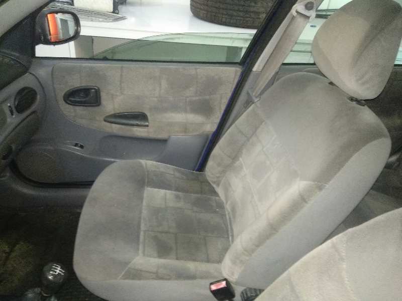 RENAULT MEGANE I FASE 2 BERLINA (BA0) 1.4 16V Authentique Motor 1,4 Ltr. - 70 kW CAT