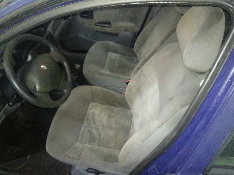 RENAULT MEGANE I FASE 2 BERLINA (BA0) 1.4 16V Authentique Motor 1,4 Ltr. - 70 kW CAT