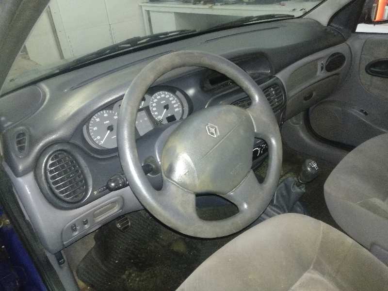 RENAULT MEGANE I FASE 2 BERLINA (BA0) 1.4 16V Authentique Motor 1,4 Ltr. - 70 kW CAT