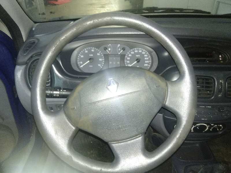 RENAULT MEGANE I FASE 2 BERLINA (BA0) 1.4 16V Authentique Motor 1,4 Ltr. - 70 kW CAT