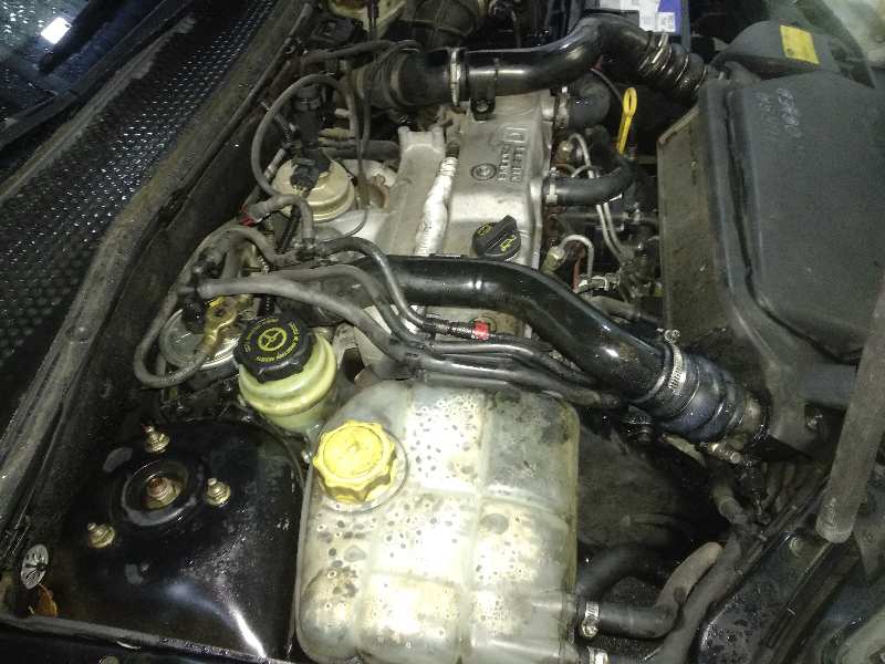 FORD FOCUS BERLINA (CAK) Ambiente   |   08.98 - 12.04 foto 7