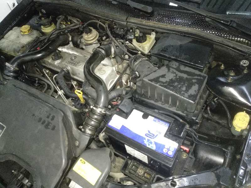 FORD FOCUS BERLINA (CAK) Ambiente   |   08.98 - 12.04 foto 8