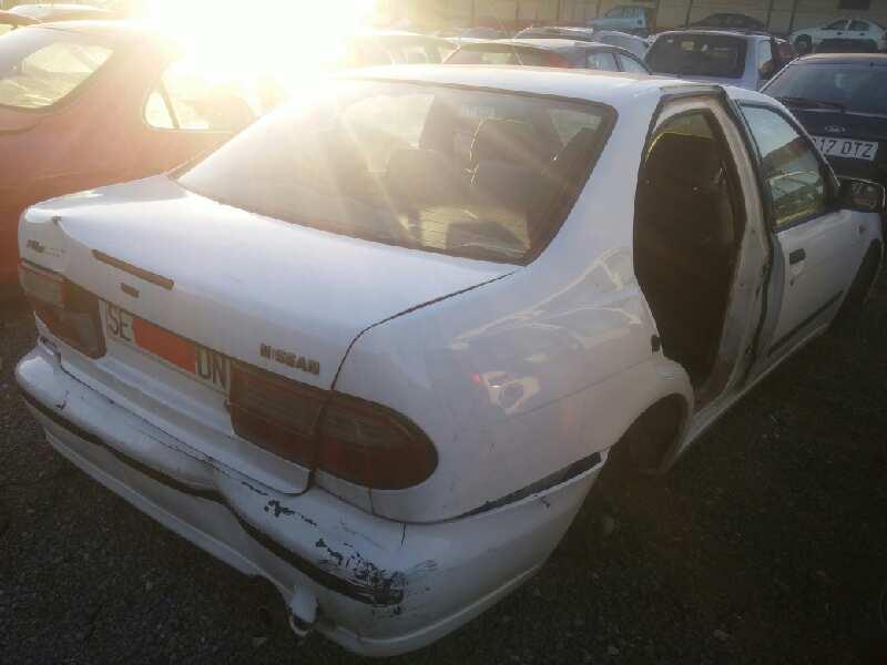 NISSAN ALMERA (N15) GX Motor 2,0 Ltr. - 55 kW Diesel foto 4