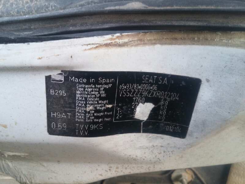 SEAT INCA (6K9) 1.9 D CL Familiar Motor 1,9 Ltr. - 47 kW Diesel CAT (1Y) foto 7