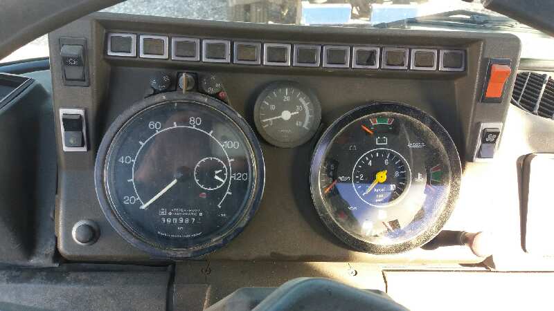 NISSAN L - 80 09   |   ...
