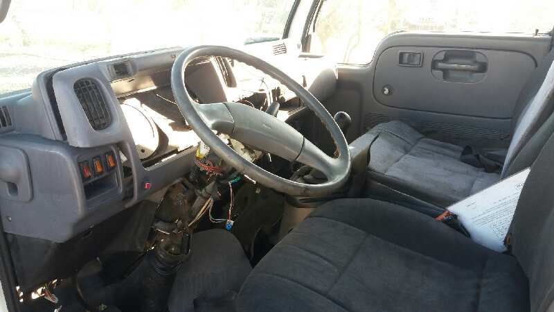 NISSAN CABSTAR E Cabina simple Cabina individual Motor 3,0 Ltr. - 88 kW Diesel foto 5