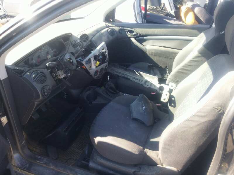 FORD FOCUS BERLINA (CAK) Ghia Motor 1,8 Ltr. - 85 kW TDCi Turbodiesel CAT foto 5