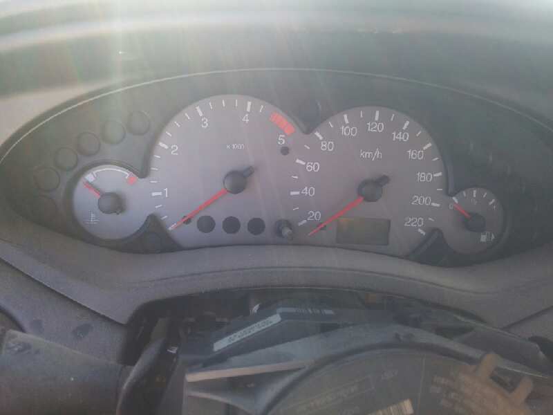 FORD FOCUS BERLINA (CAK) Ghia Motor 1,8 Ltr. - 85 kW TDCi Turbodiesel CAT foto 7