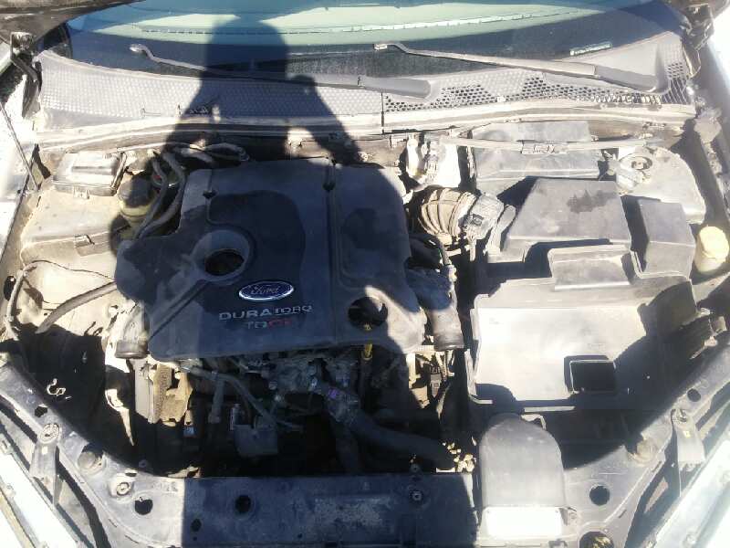 FORD FOCUS BERLINA (CAK) Ghia Motor 1,8 Ltr. - 85 kW TDCi Turbodiesel CAT foto 9