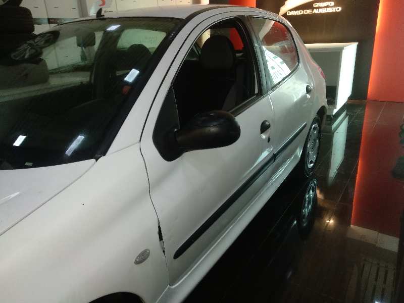 PEUGEOT 206 BERLINA XR   |   12.99 - 12.01 foto 5