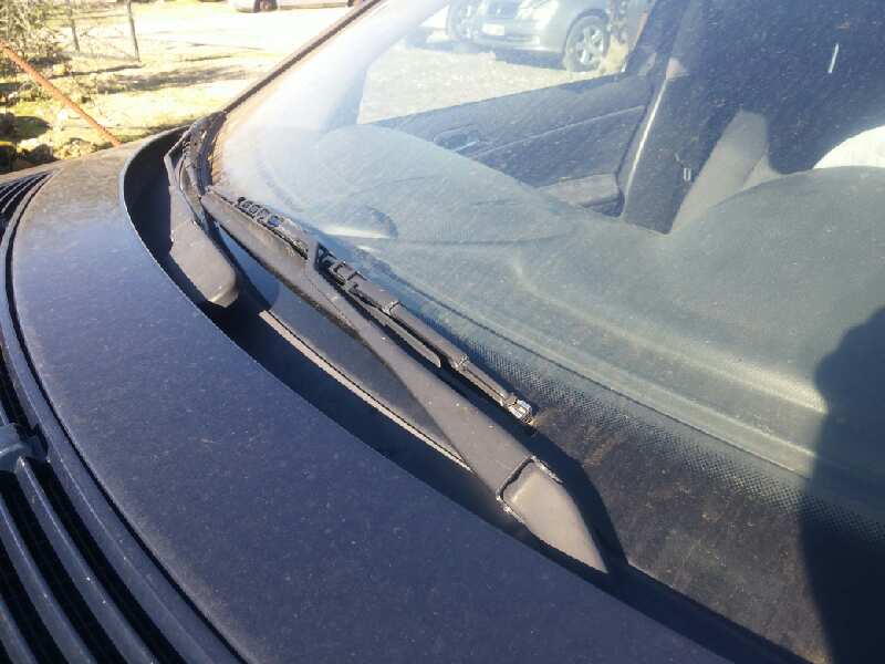 BRAZO LIMPIA DELANTERO IZQUIERDO MERCEDES CLASE C (W203) FAMILIAR C 270 T CDI (203.216)   |   01.01 - 12.05