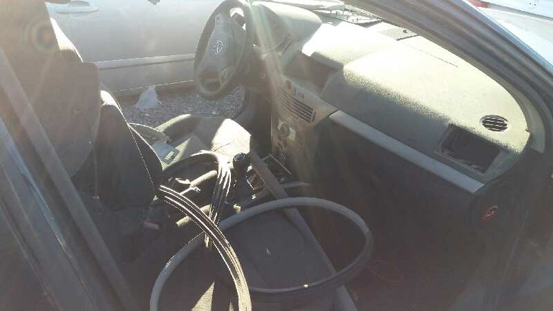 OPEL ASTRA GTC Cosmo Motor 1,7 Ltr. - 74 kW 16V CDTI