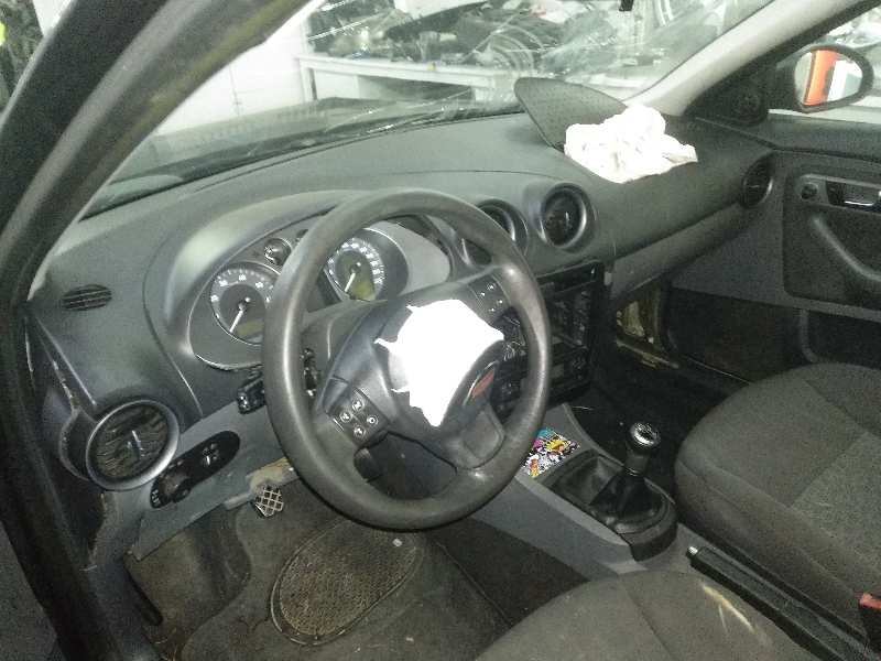 SEAT IBIZA (6L1) Hit Motor 1,2 Ltr. - 51 kW 12V
