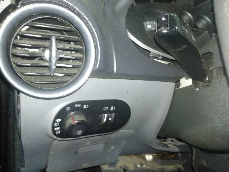 SEAT IBIZA (6L1) Hit Motor 1,2 Ltr. - 51 kW 12V