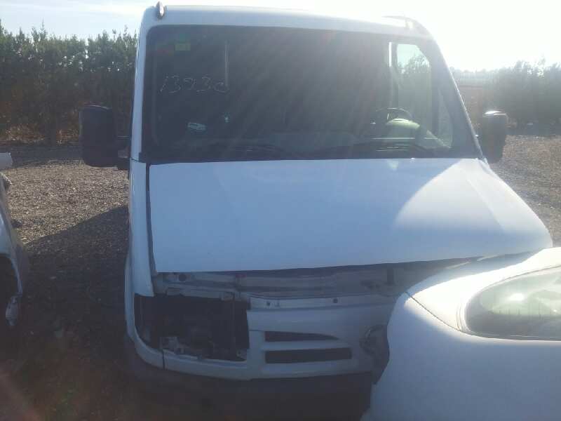 NISSAN INTERSTAR (X70) Bus - 16, L3H2, batalla larga, Motor 2,5 Ltr. - 84 kW dCi Diesel CAT