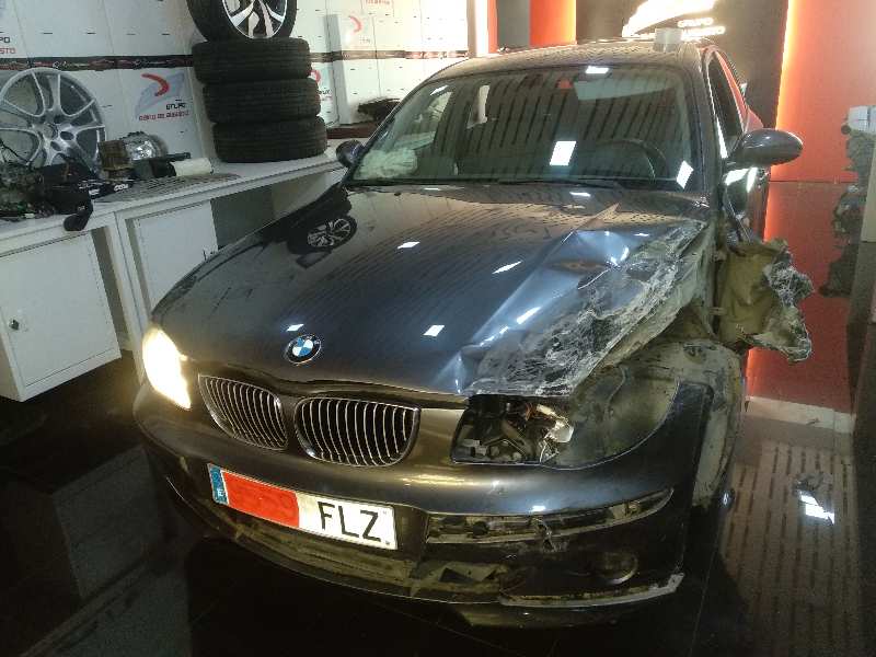 BMW SERIE 1 BERLINA (E81/E87) 118d   |   03.07 - 12.07 foto 2