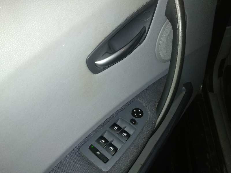 BMW SERIE 1 BERLINA (E81/E87) 118d   |   03.07 - 12.07 foto 12