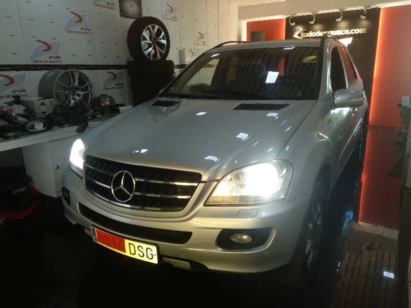MERCEDES CLASE M (W164) 320 / 350 CDI (164.122)   |   03.05 - 12.09 foto 2