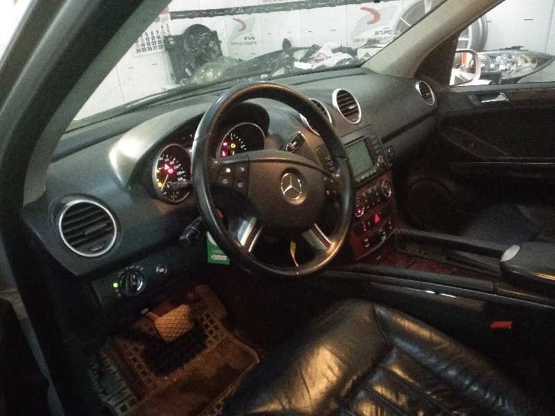 MERCEDES CLASE M (W164) 320 / 350 CDI (164.122)   |   03.05 - 12.09 foto 12