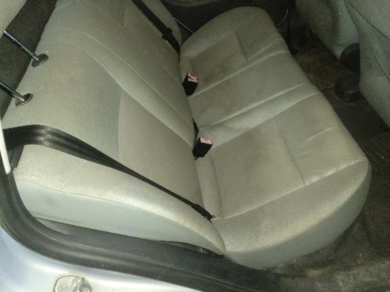 ASIENTOS TRASERO DERECHO SEAT CORDOBA BERLINA (6L2) Fresh   |   12.03 - 12.04