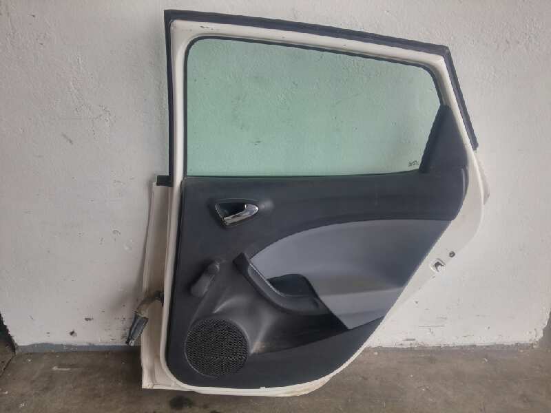 PUERTA TRASERA DERECHA foto 2