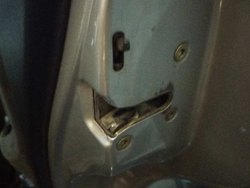 CERRADURA PUERTA TRASERA DERECHA CITROEN SAXO 1.5 D Furio   |   12.99 - 12.03