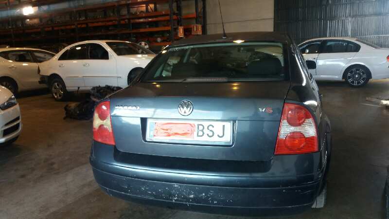 VOLKSWAGEN PASSAT BERLINA (3B3) Advance   |   10.03 - ... foto 2