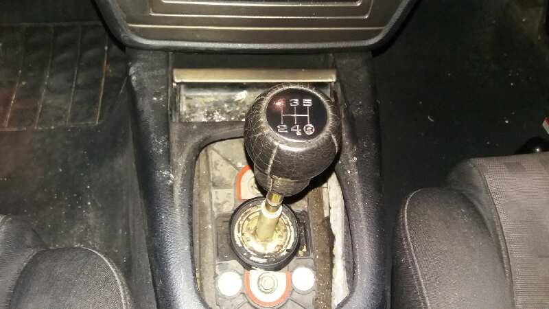 VOLKSWAGEN PASSAT BERLINA (3B3) Advance   |   10.03 - ... foto 5