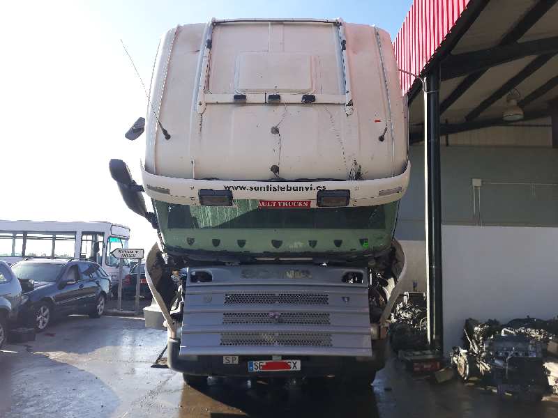 SCANIA SERIE 4 (P/R 144 L) FG     460 (4X2)  E2 Corto CR 13 / 14 B   |   01.96 - 12.01 foto 8