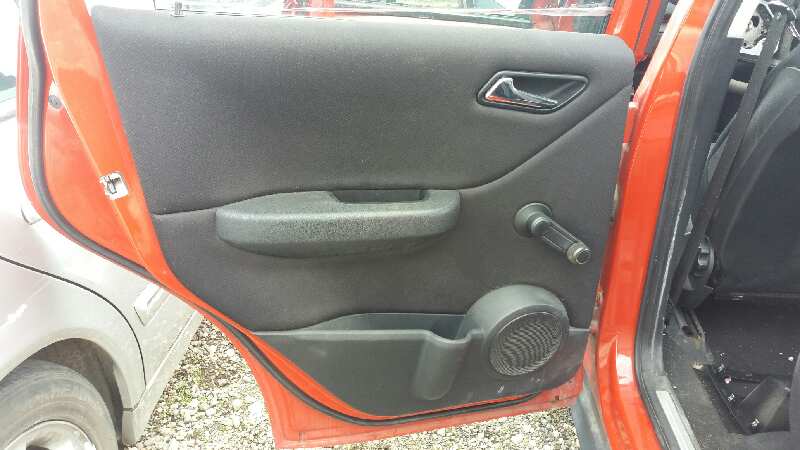 GUARNECIDO PUERTA TRASERA IZQUIERDA MERCEDES CLASE A (W169) A 160 BE Red & Black (169.331)   |   06.09 - ...