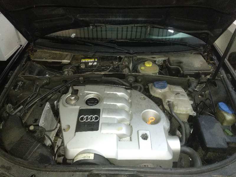 AUDI A6 BERLINA (4B2) 1.9 TDI   |   0.97 - ... foto 4