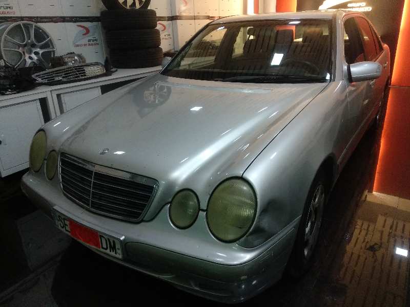 MERCEDES CLASE E (W210) BERLINA DIESEL 220 CDI (210.006)   |   06.99 - 12.02 foto 2