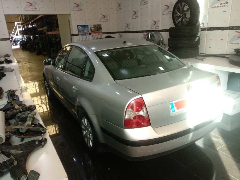 VOLKSWAGEN PASSAT BERLINA (3B3) Advance   |   10.03 - ... foto 4