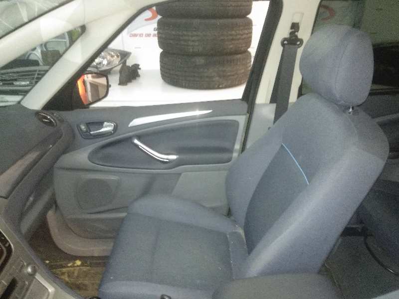FORD S-MAX (CA1) Limited Edition   |   01.12 - 12.16 foto 10