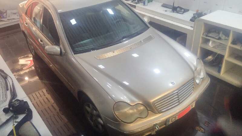 MERCEDES CLASE C (W203) BERLINA 200 Compressor (203.045)   |   12.00 - 12.02 foto 2