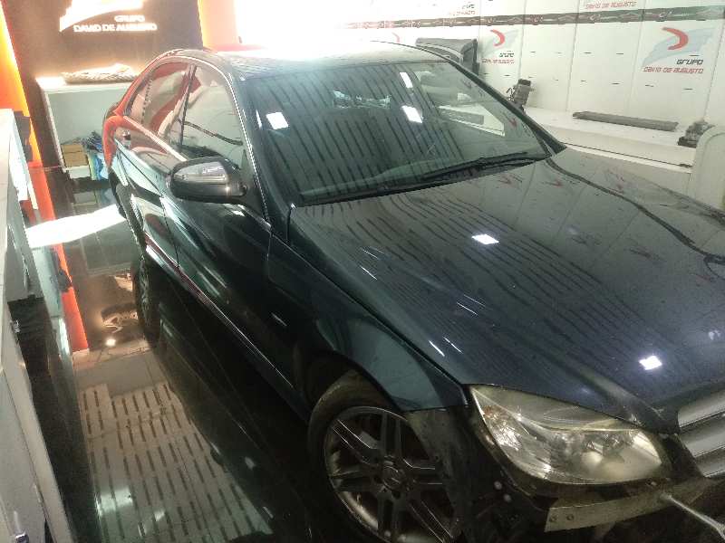 MERCEDES CLASE C (W204) LIM. C 300 CDI 4-Matic BlueEfficiency (204.092)   |   01.11 - 12.14 foto 4
