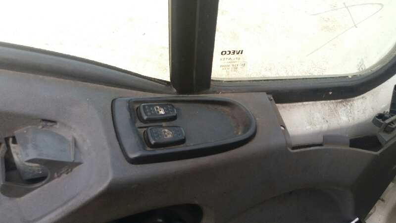IVECO DAILY CAJA ABIERTA Cabina doble 40 C ... batalla 3450 Motor 3,0 Ltr. - 107 kW Diesel